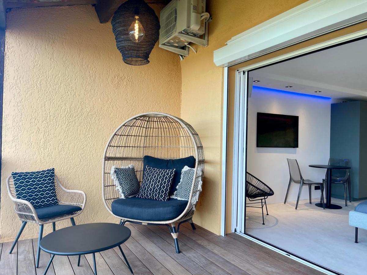Appartement Neuf Climatise - Vue Mer Saint-Tropez - 50M Plage Et Port - Piscine Gassin Bagian luar foto