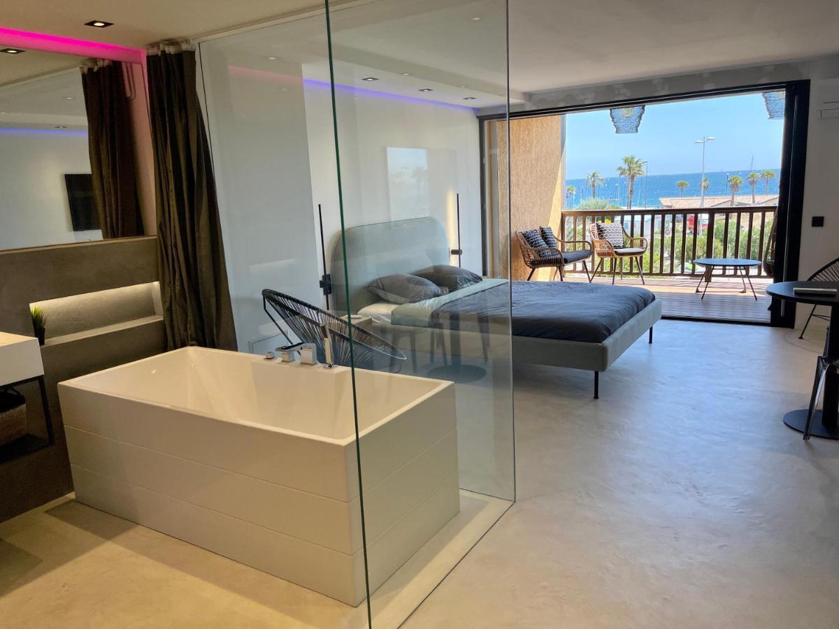 Appartement Neuf Climatise - Vue Mer Saint-Tropez - 50M Plage Et Port - Piscine Gassin Bagian luar foto