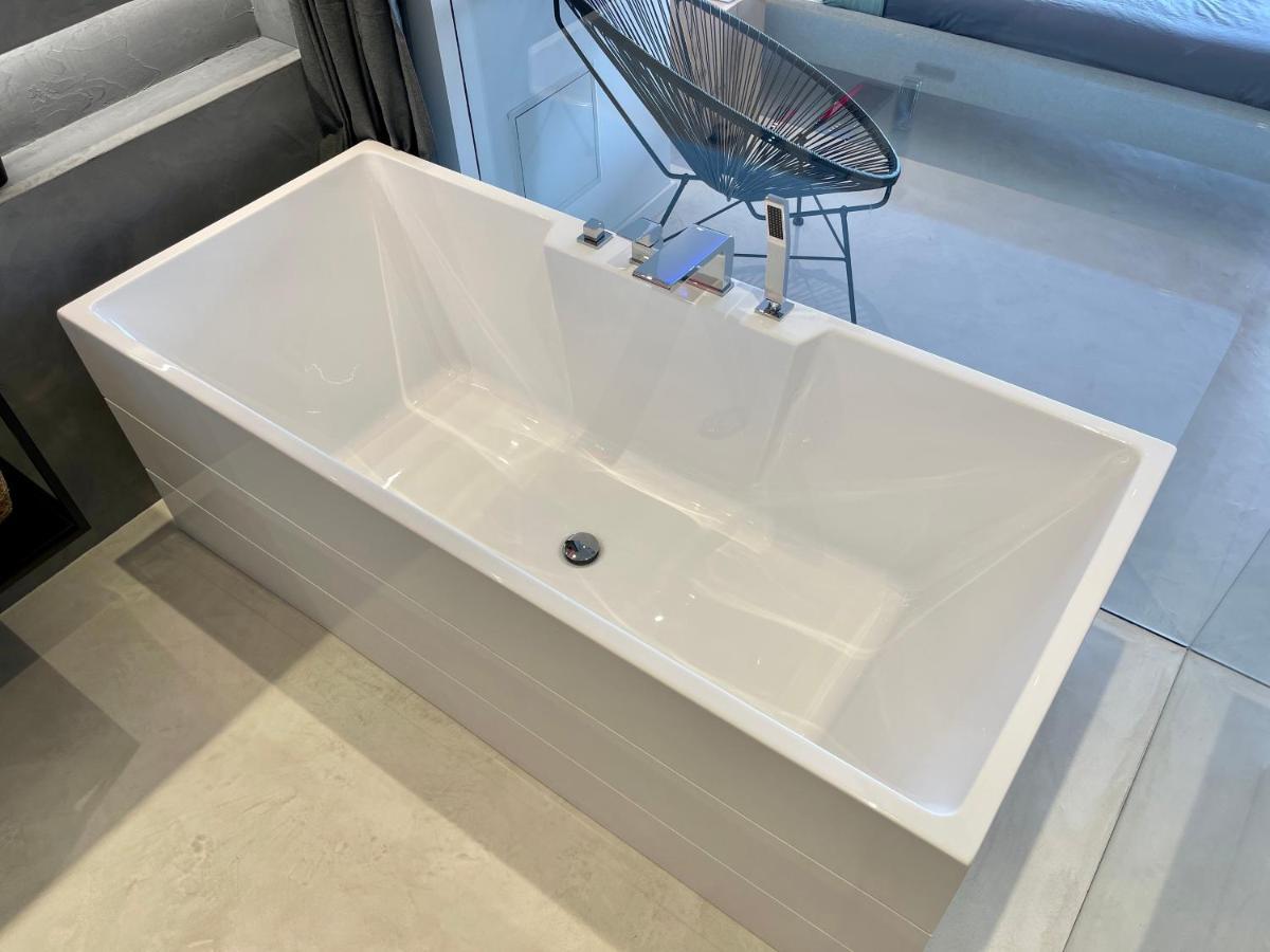 Appartement Neuf Climatise - Vue Mer Saint-Tropez - 50M Plage Et Port - Piscine Gassin Bagian luar foto