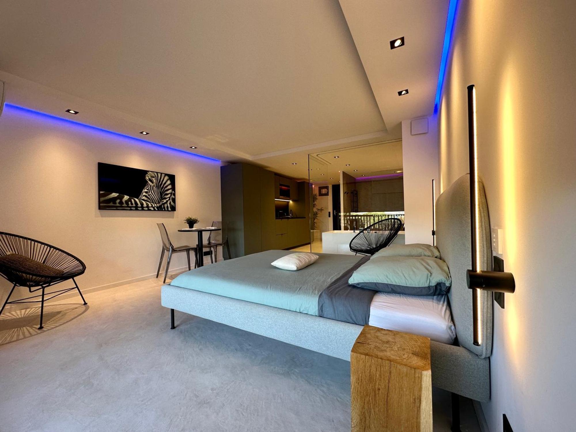 Appartement Neuf Climatise - Vue Mer Saint-Tropez - 50M Plage Et Port - Piscine Gassin Bagian luar foto